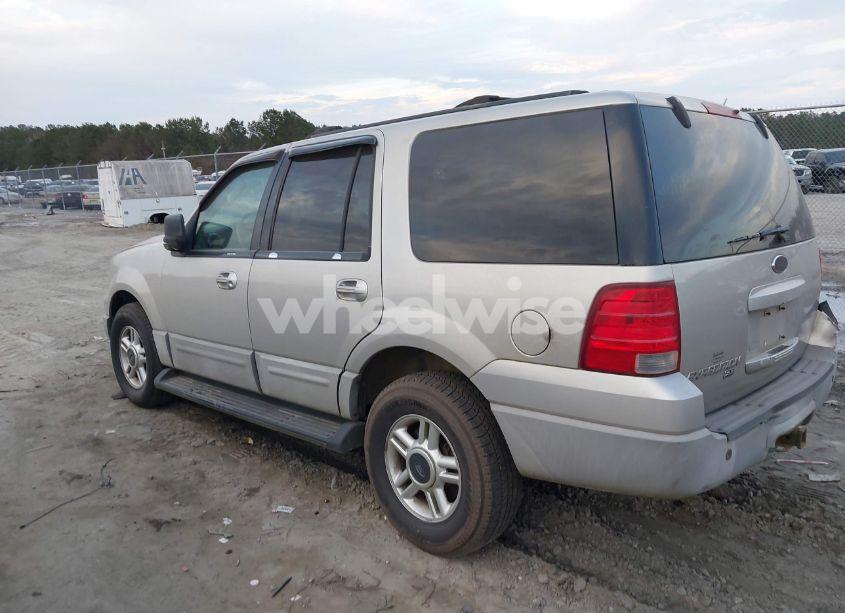 Photo 3 of 2003 Ford Expedition XLT (VIN 1FMRU15W63LA58353)