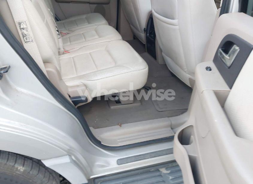 Photo 8 of 2003 Ford Expedition XLT (VIN 1FMRU15W63LA58353)