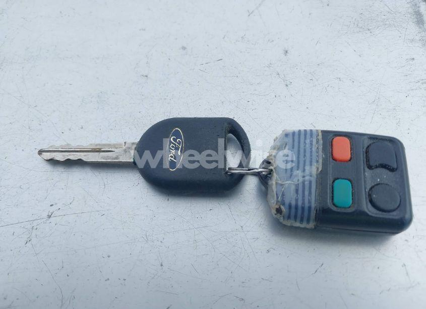 Photo 11 of 2003 Ford Expedition XLT (VIN 1FMRU15W63LA62984)