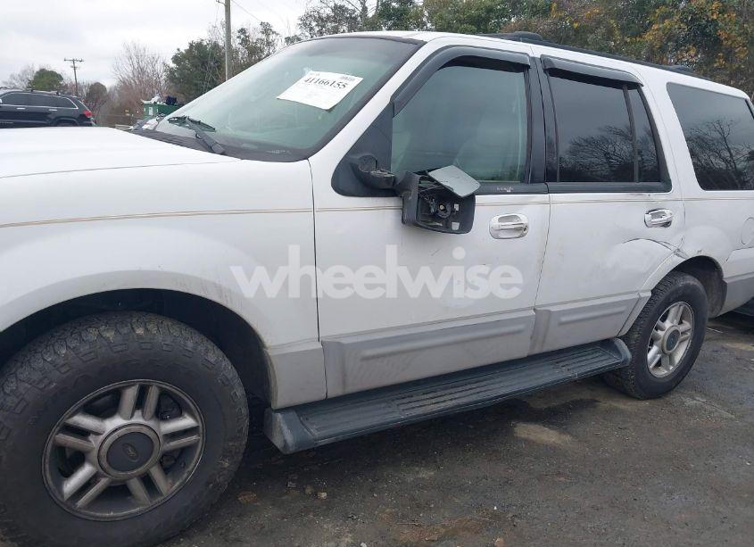 Photo 6 of 2003 Ford Expedition XLT (VIN 1FMRU15W63LB06336)