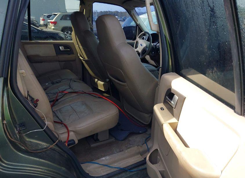Photo 8 of 2004 Ford Expedition XLT (VIN 1FMRU15W64LA49167)