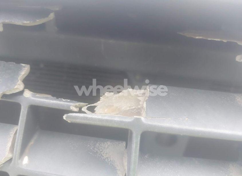 Photo 10 of 2004 Ford Expedition XLT (VIN 1FMRU15W64LA80712)