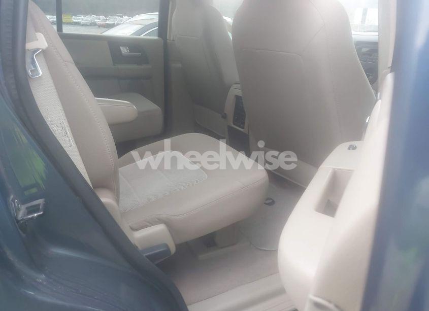 Photo 8 of 2004 Ford Expedition XLT (VIN 1FMRU15W64LA80712)