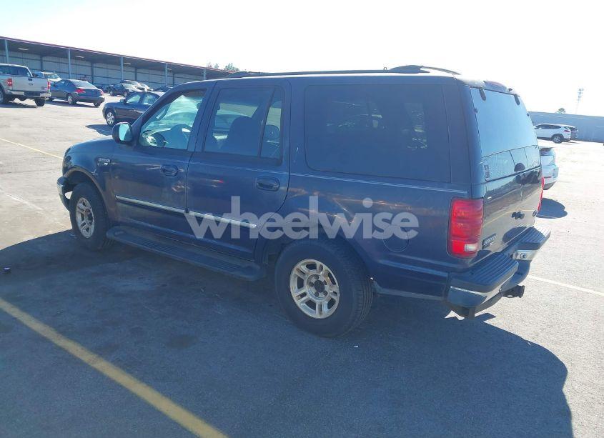 Photo 3 of 2001 Ford Expedition XLT (VIN 1FMRU15W71LA03133)