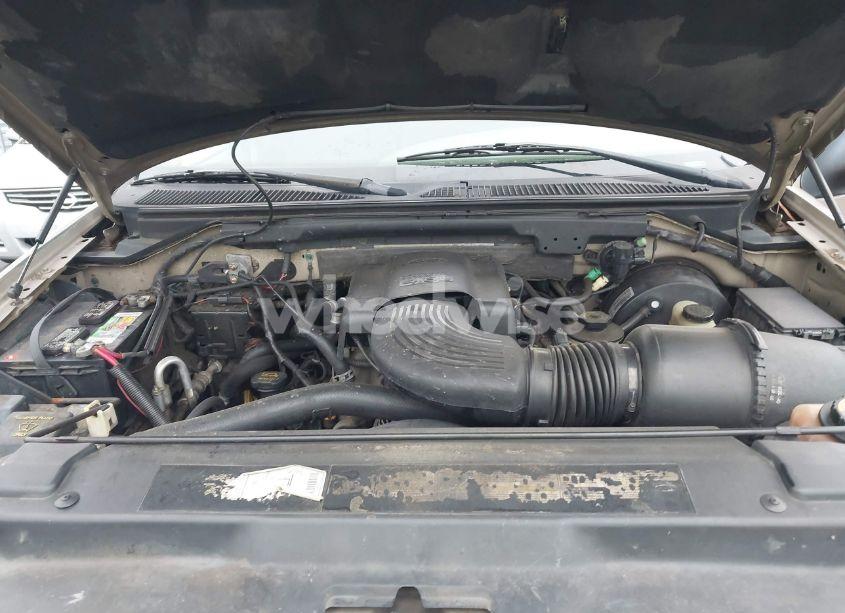 Photo 10 of 2001 Ford Expedition XLT (VIN 1FMRU15W71LA29912)