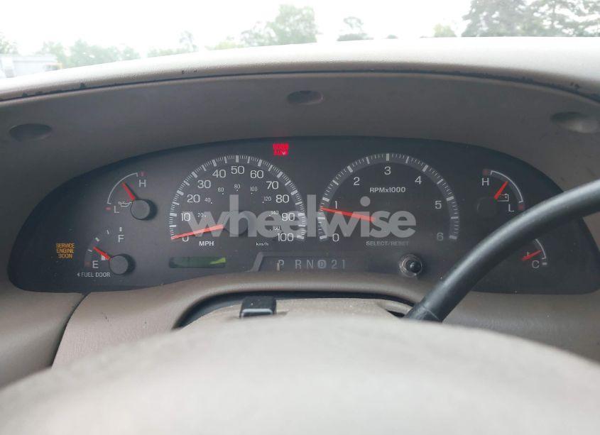 Photo 7 of 2001 Ford Expedition XLT (VIN 1FMRU15W71LA29912)