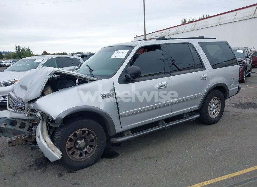 Photo 2 of 2001 Ford Expedition XLT (VIN 1FMRU15W71LB22901)