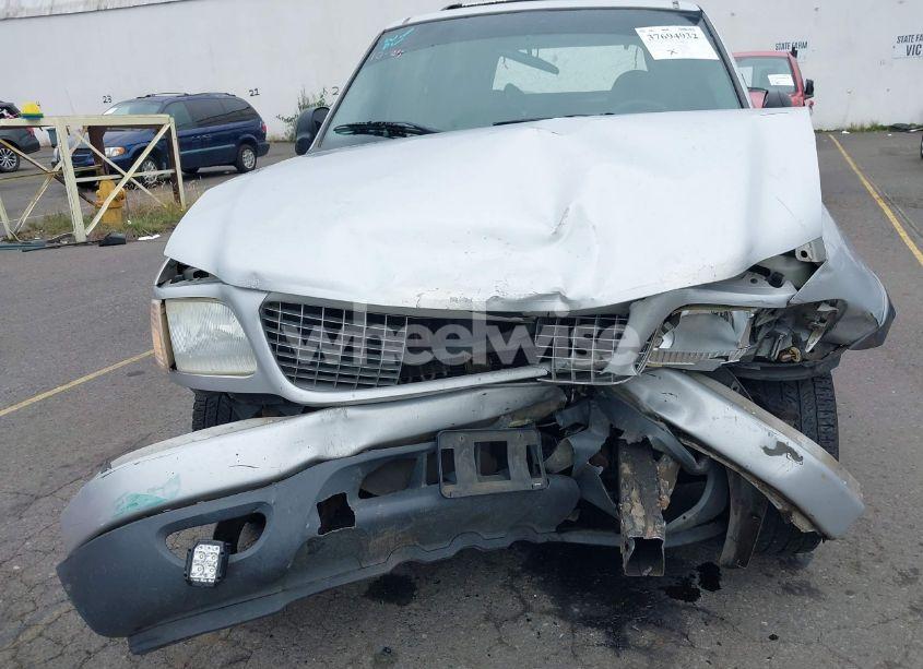 Photo 6 of 2001 Ford Expedition XLT (VIN 1FMRU15W71LB22901)