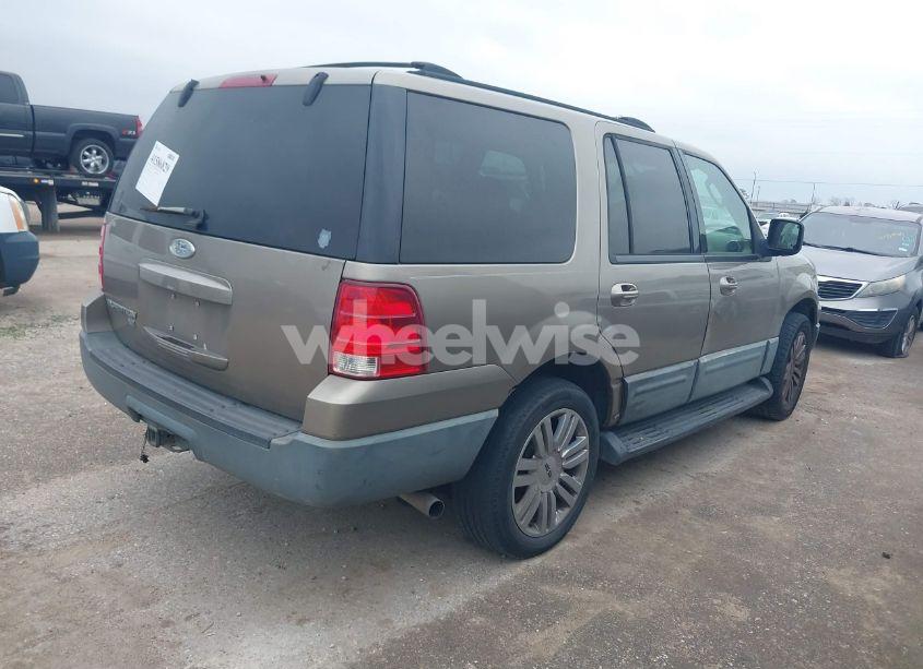 Photo 4 of 2003 Ford Expedition XLT (VIN 1FMRU15W73LC55760)