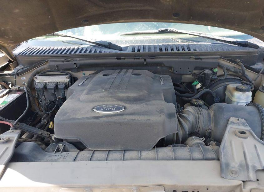 Photo 10 of 2003 Ford Expedition XLT (VIN 1FMRU15W83LA77468)