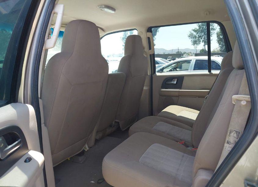 Photo 8 of 2003 Ford Expedition XLT (VIN 1FMRU15W83LA77468)