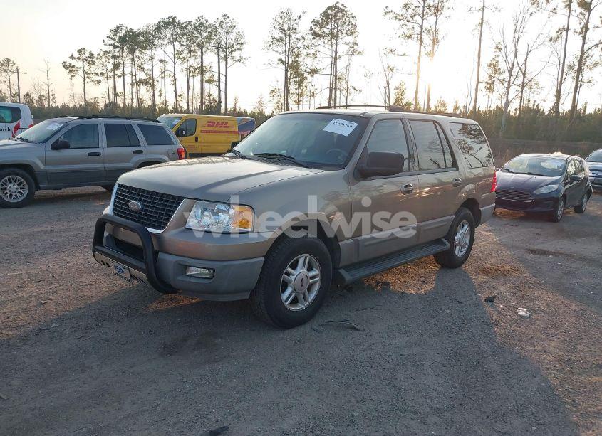 Photo 2 of 2003 Ford Expedition XLT (VIN 1FMRU15W83LC54892)