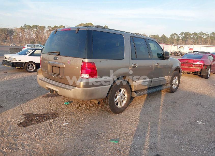 Photo 4 of 2003 Ford Expedition XLT (VIN 1FMRU15W83LC54892)