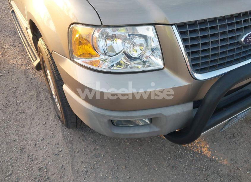 Photo 6 of 2003 Ford Expedition XLT (VIN 1FMRU15W83LC54892)