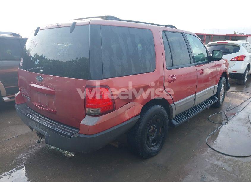 Photo 4 of 2003 Ford Expedition XLT (VIN 1FMRU15W83LC60255)