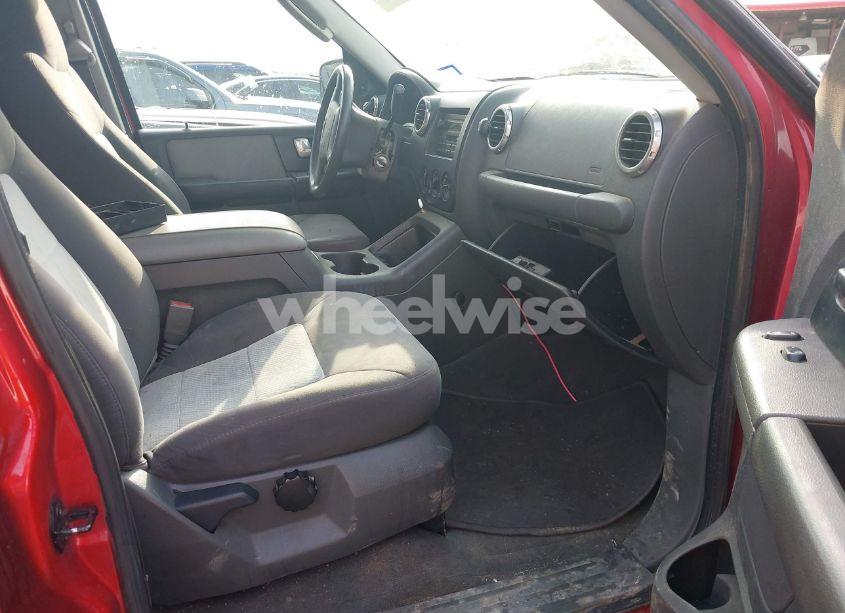 Photo 5 of 2003 Ford Expedition XLT (VIN 1FMRU15W83LC60255)