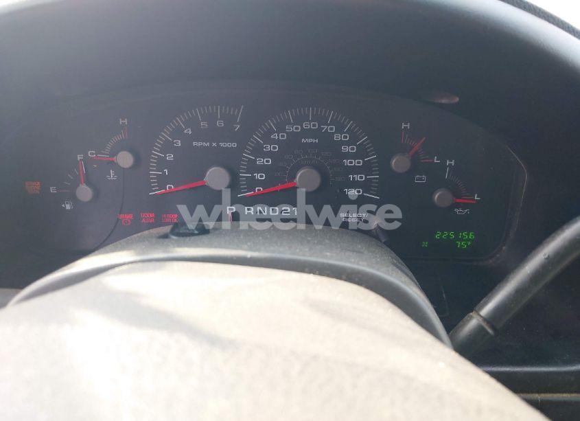 Photo 7 of 2003 Ford Expedition XLT (VIN 1FMRU15W83LC60255)