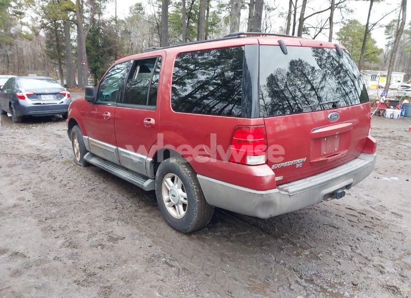 Photo 3 of 2004 Ford Expedition XLT (VIN 1FMRU15W84LB48072)