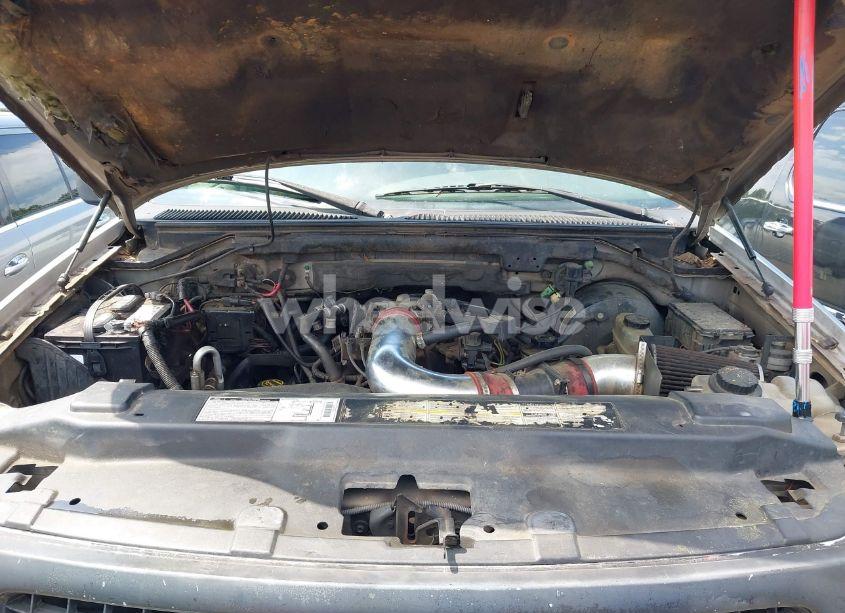 Photo 10 of 2001 Ford Expedition XLT (VIN 1FMRU15W91LA67562)