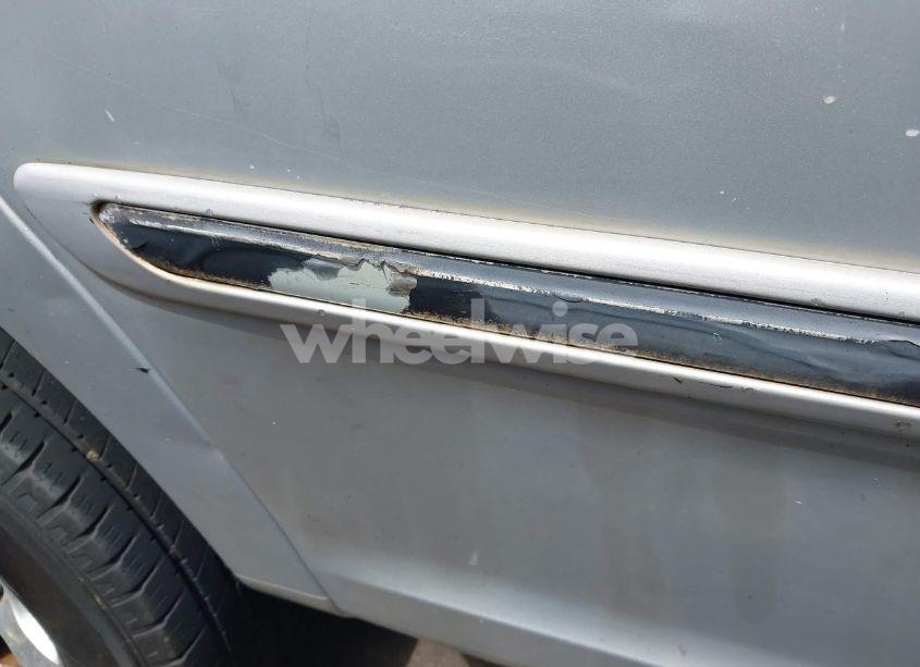 Photo 14 of 2001 Ford Expedition XLT (VIN 1FMRU15W91LA67562)