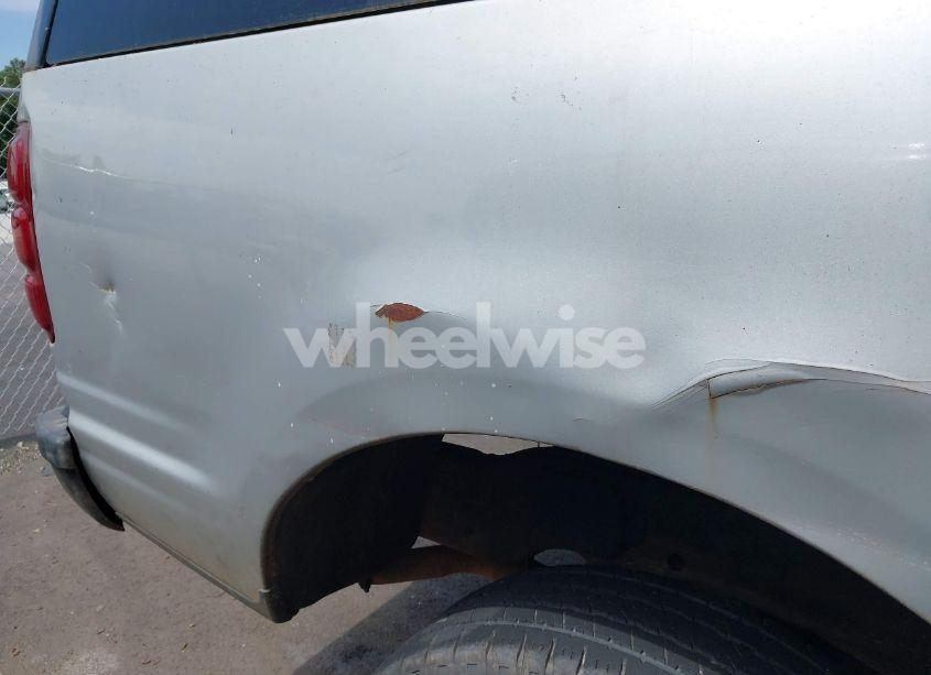 Photo 15 of 2001 Ford Expedition XLT (VIN 1FMRU15W91LA67562)