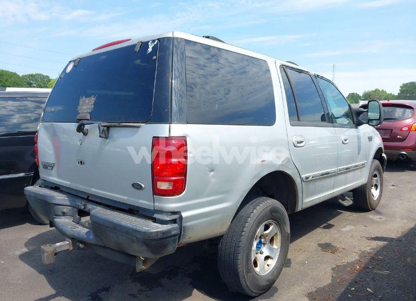 Photo 4 of 2001 Ford Expedition XLT (VIN 1FMRU15W91LA67562)