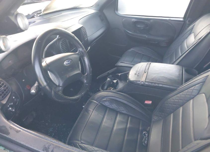 Photo 5 of 2002 Ford Expedition XLT (VIN 1FMRU15W92LA24941)