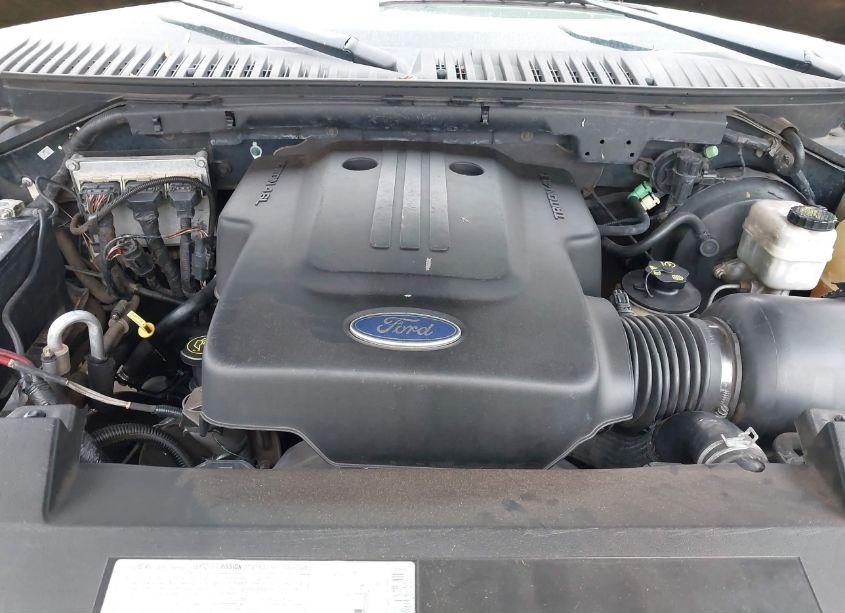 Photo 10 of 2003 Ford Expedition XLT (VIN 1FMRU15W93LB38259)