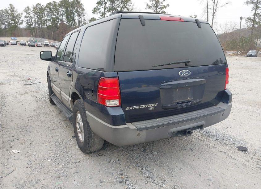Photo 3 of 2003 Ford Expedition XLT (VIN 1FMRU15W93LB38259)