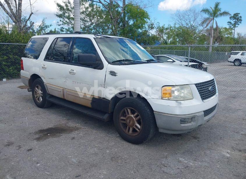 2003 Ford Expedition XLT (VIN 1FMRU15W93LC37650) main photo