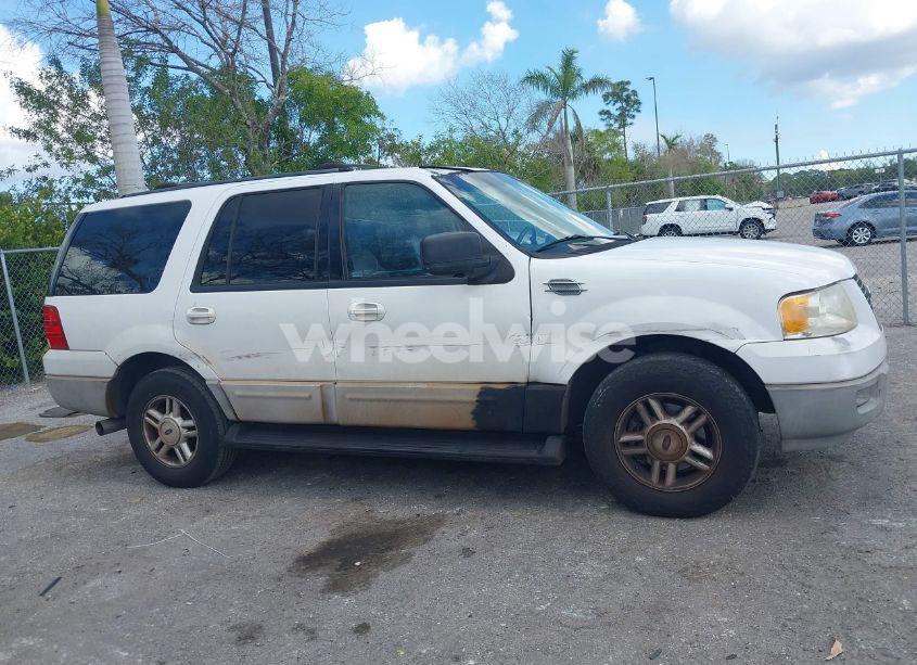 Photo 13 of 2003 Ford Expedition XLT (VIN 1FMRU15W93LC37650)