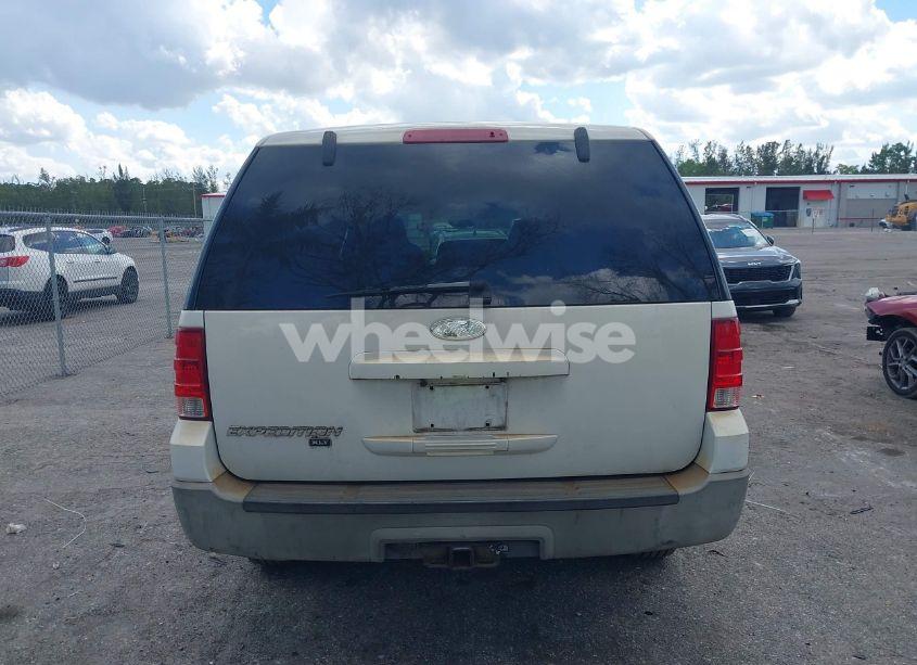 Photo 16 of 2003 Ford Expedition XLT (VIN 1FMRU15W93LC37650)