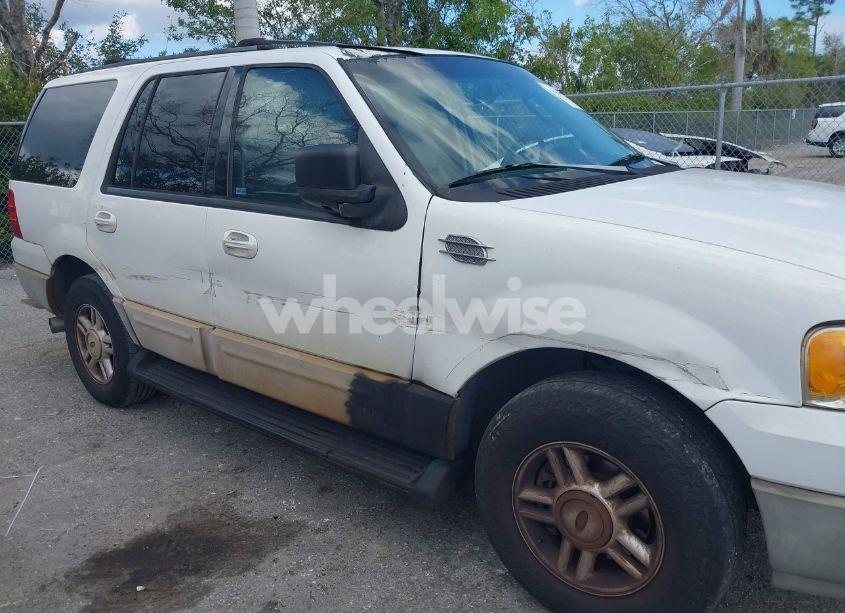 Photo 6 of 2003 Ford Expedition XLT (VIN 1FMRU15W93LC37650)