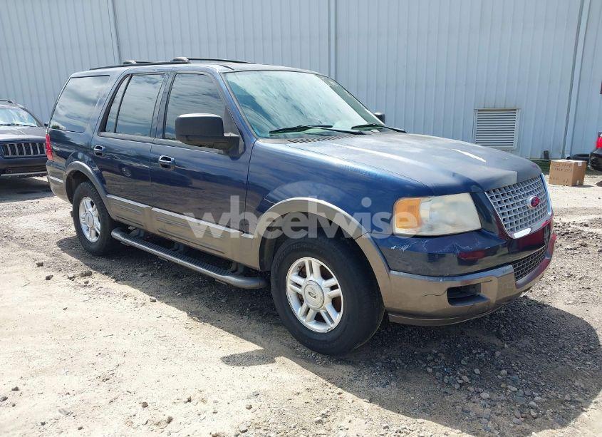 2004 Ford Expedition XLT (VIN 1FMRU15W94LA31150) main photo