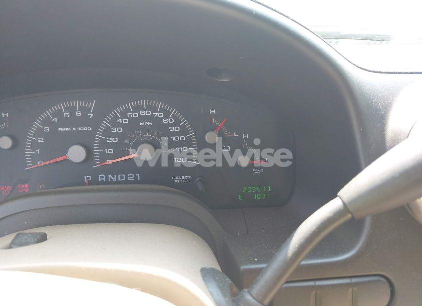 Photo 7 of 2004 Ford Expedition XLT (VIN 1FMRU15W94LA31150)