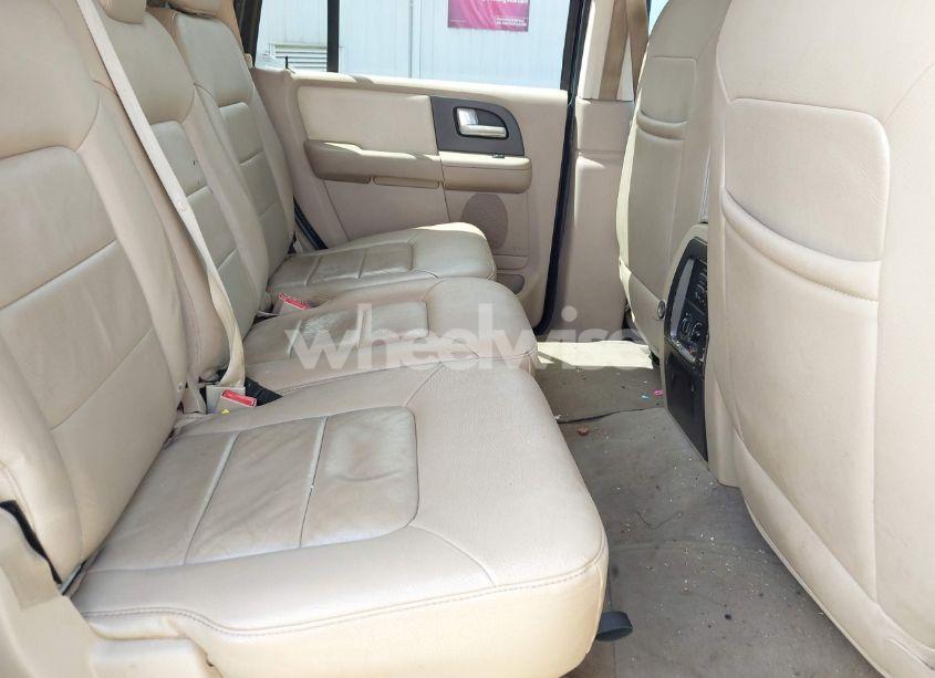 Photo 8 of 2004 Ford Expedition XLT (VIN 1FMRU15W94LA31150)