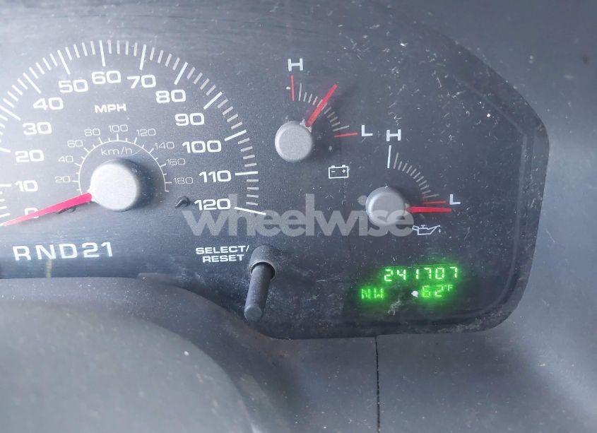 Photo 7 of 2004 Ford Expedition XLT (VIN 1FMRU15W94LA99528)