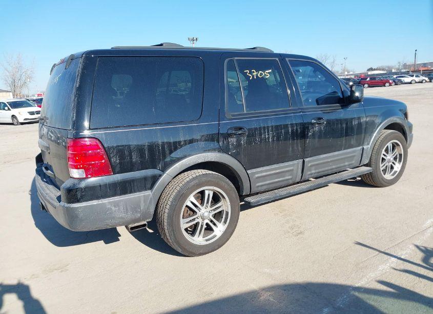 Photo 4 of 2004 Ford Expedition XLT (VIN 1FMRU15W94LB29630)