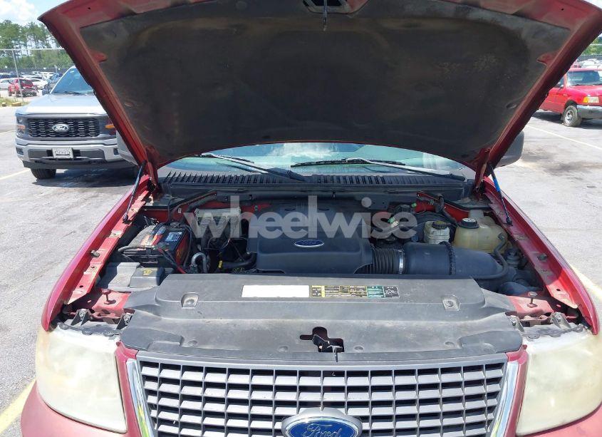 Photo 10 of 2004 Ford Expedition XLT (VIN 1FMRU15W94LB30745)