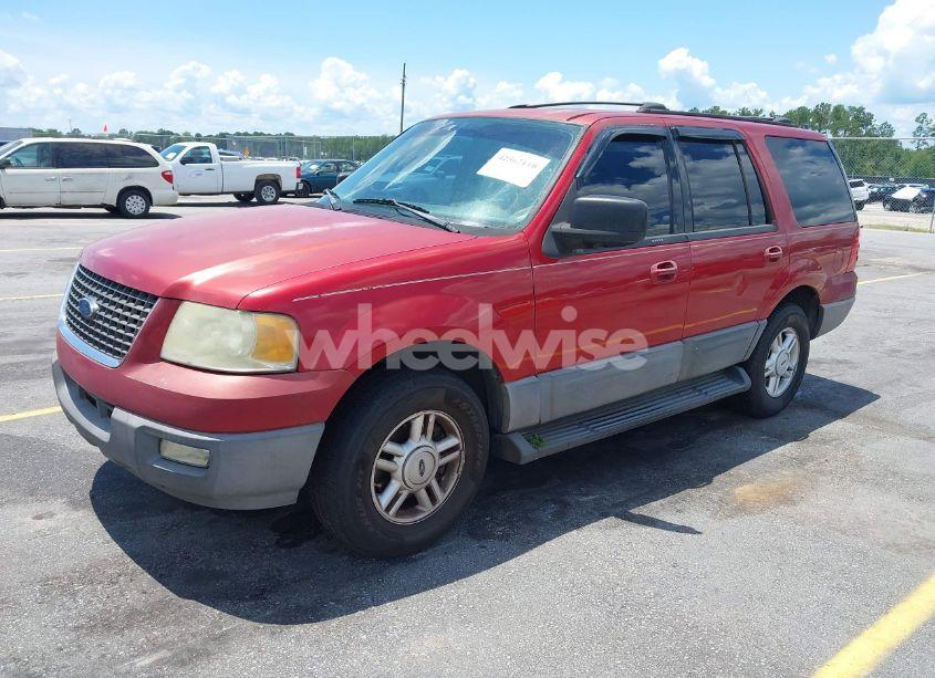 Photo 2 of 2004 Ford Expedition XLT (VIN 1FMRU15W94LB30745)