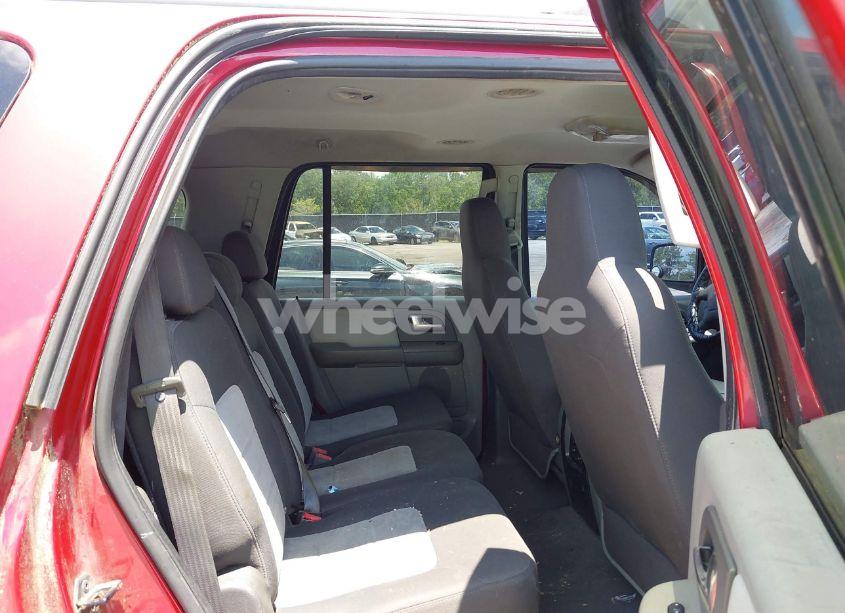 Photo 8 of 2004 Ford Expedition XLT (VIN 1FMRU15W94LB30745)