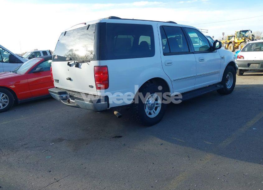 Photo 4 of 2001 Ford Expedition XLT (VIN 1FMRU15WX1LB08829)