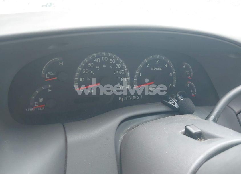 Photo 7 of 2001 Ford Expedition XLT (VIN 1FMRU15WX1LB40230)