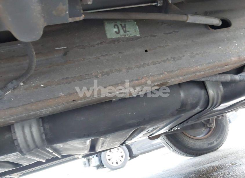 Photo 12 of 2002 Ford Expedition XLT (VIN 1FMRU15WX2LA22230)