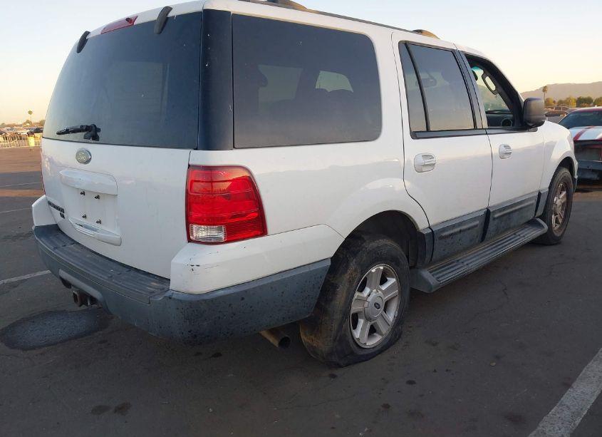 Photo 4 of 2003 Ford Expedition XLT (VIN 1FMRU15WX3LC60466)