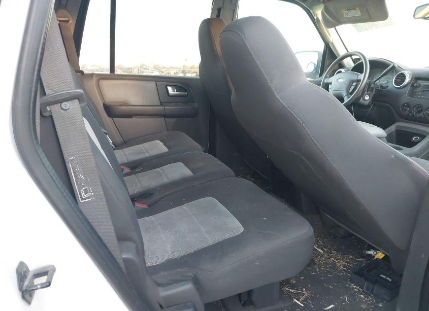 Photo 8 of 2003 Ford Expedition XLT (VIN 1FMRU15WX3LC60466)