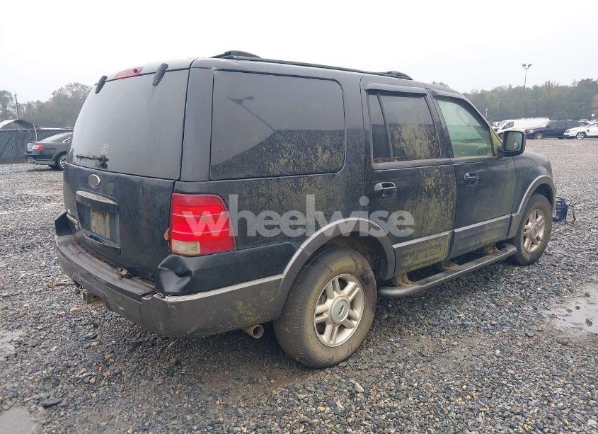 Photo 4 of 2004 Ford Expedition XLT (VIN 1FMRU15WX4LA40097)