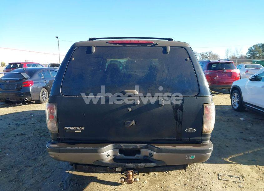 Photo 16 of 2000 Ford Expedition XLT (VIN 1FMRU1664YLB83051)