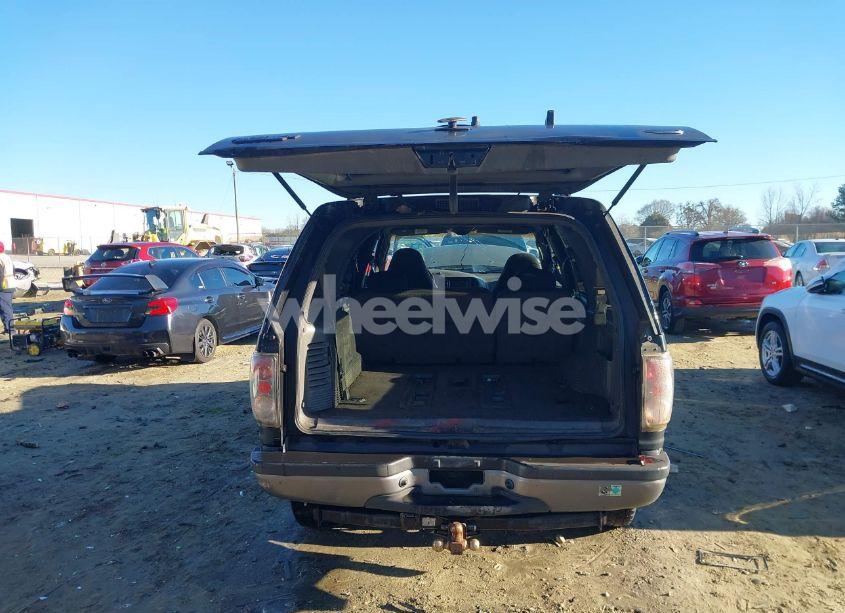 Photo 17 of 2000 Ford Expedition XLT (VIN 1FMRU1664YLB83051)