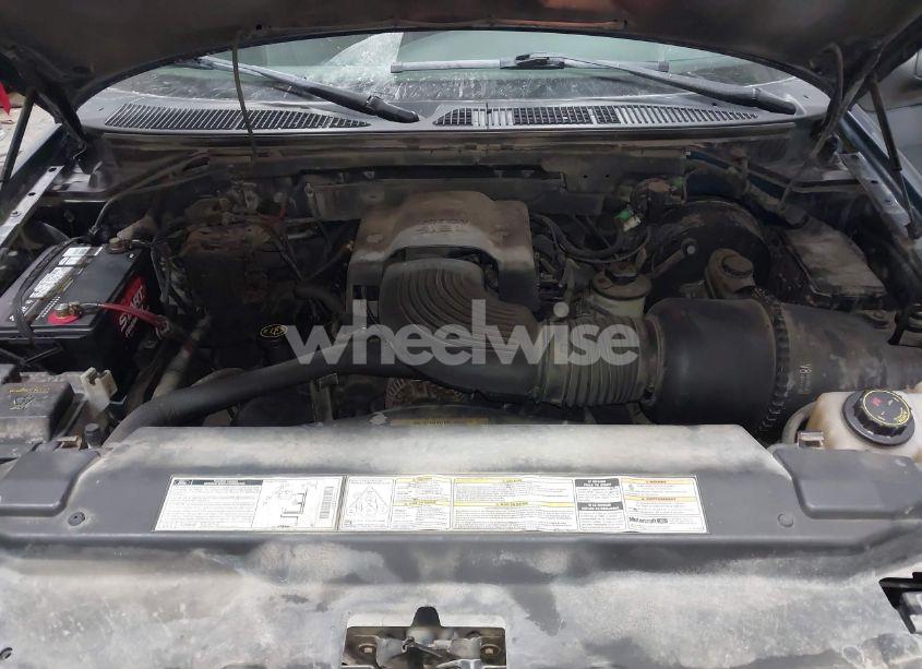 Photo 10 of 2000 Ford Expedition XLT (VIN 1FMRU1668YLB76006)